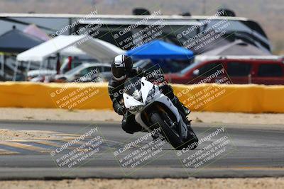 media/Apr-09-2022-SoCal Trackdays (Sat) [[c9e19a26ab]]/Turn 2 (1140am)/